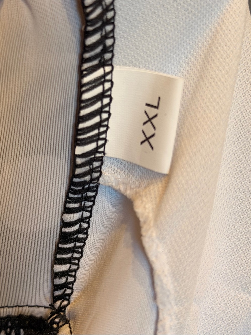 Black & White Polka Dot Swimdress 10S - Picture 6 of 7